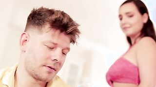 Zeynep Rossa is into the kitchen preparing some freshly squeezed orange juice for her boyfriend,