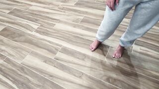 Stepmom helps stepson with boner problem