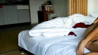 GEILES MADCHEN IN LEGGINGS VERSUCHT EINEN GROBEN SCHWANZ 2