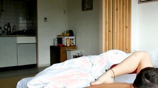 GEILES MADCHEN IN LEGGINGS VERSUCHT EINEN GROBEN SCHWANZ 2