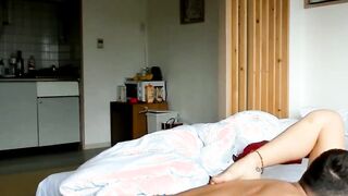 GEILES MADCHEN IN LEGGINGS VERSUCHT EINEN GROBEN SCHWANZ 2