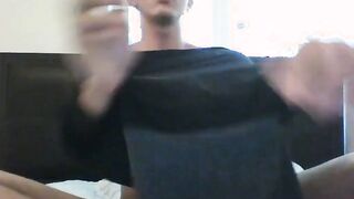 Young guy wank and cum on bed