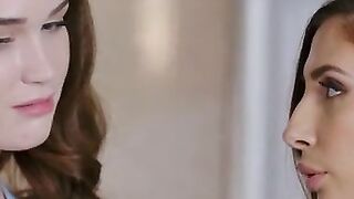 Once upon a time, Damon Dice dated Evelyn Claire. Their relationship fizzled, after which Damon met and married his wife,