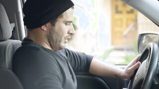 Tinder date MILF dealt with nervous guy