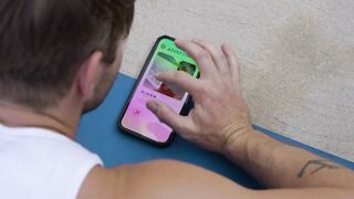 Tinder date MILF dealt with nervous guy
