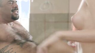 Fat dude caught and analed by TS stepsis