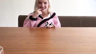 DOEGIRLS - (Jenny Wild, Stanley Johnson) - babe Dick Sucking Session With