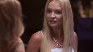 TUSHY Bombshell on vacay hooks up with stranger for anal