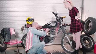 VIP SEX VAULT - Gigantic Butt beauty Fucks Her Biker