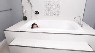 Skinny Sex Princess Slips Out
