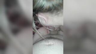 Wife gives a morning blowjob