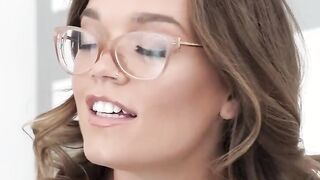 DOEGIRLS - American 18 Katie Kush Uses Her Favorite Sex Toys