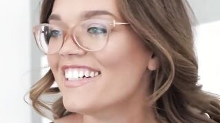 DOEGIRLS - American 18 Katie Kush Uses Her Favorite Sex Toys