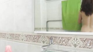 goddess Cutie tests a sex toy on her tunnel