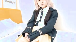 Beauty Saeko Ishiki comes to see us with a cute cosplay