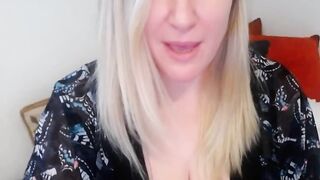 Sweet Blonde Naturally Stunning Sexy Performance