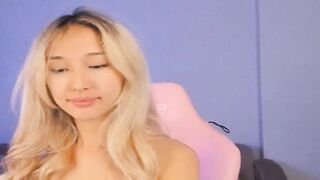 Sexy Solo Blonde Extremely Sucking Her Dildo