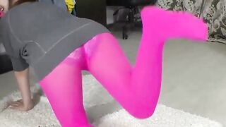 Gf's workout turns into a solo session