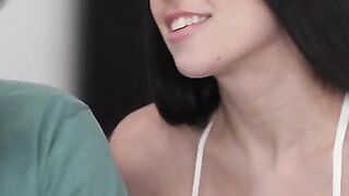 Vina Sky and Robby Echo have been an item for a while, even after Robby cheated on Vina. What Robby