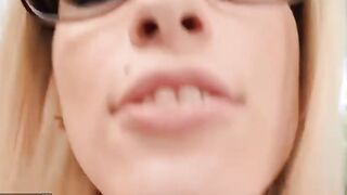 Mofos - Blonde sexy Delilah Day Fucks her Roomate Charles Dera into POV