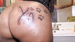 soo damm thick kally xo ebony 19 year old yo ready to get her phat