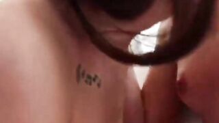 My friend is amazingly hot at eating cunt