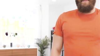 Reality Kings - Xander Corvus makes his gf Gia Derza Squirt all over the Kitchen