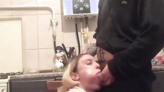 Tattooed blonde Hot gives an good oral sex