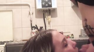 Tattooed blonde Hot gives an good oral sex