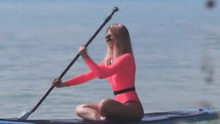VIXEN Alone of vacay, Beauty Freya finds a new distraction
