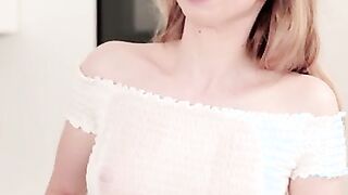 Lily Steele dig wearing clothes that are fashionable, but that flatter her petite and slender body. If they make it
