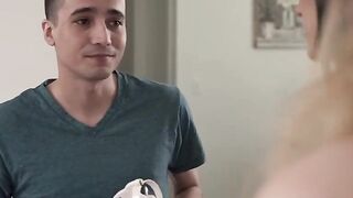 Step Guy "are you Girls a Sprinkler or a Tinkler?" S19:E8