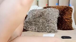 Beutiful Babe with Big Ass Riding Dick