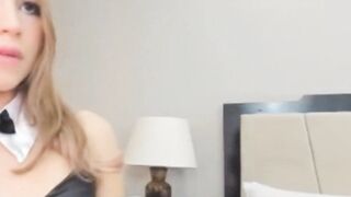 Horny Babe Suck Her Huge Dildo