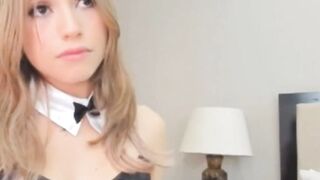 Horny Babe Suck Her Huge Dildo