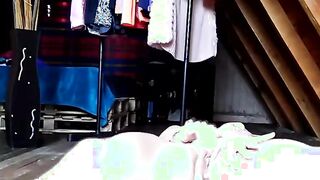 Lonely Hottie with a gorgeous body masturbating passionately