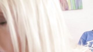 Do The Wife - Blonde Housewives Know How to Throat a Gigantic