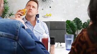 Lulu Chu Steals Van Wyldes Burger In An Attempt To