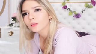 Horny Blonde Very Nice Teasing Live