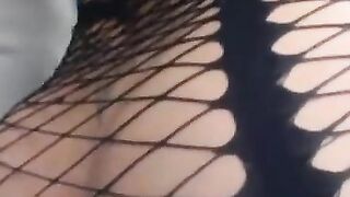 Hot Babe with big ass masturbates and fingering herself