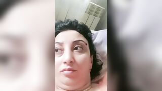 Azerbaijanli ev haniminda yangin var kocasi evde ola ola amini eliyor