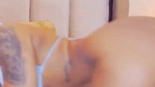 Sexy Cam Babe Making A Nasty Show