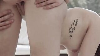 Gorgeous Blonde Delivers A Full-Service Rubs