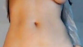 Amazing Chick fingerfucking herself and loving it