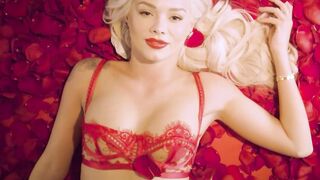 Blondie takes off her fancy red lingerie