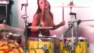 Hardrock dark haired mom got plowed from huge penis