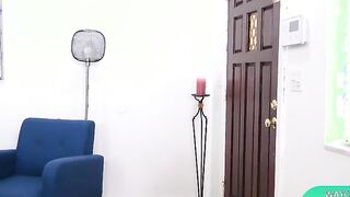 New Celeb Mechi Medina Getting her Tight Ebony Vagina Stretched on Camera for a first Time and dig it