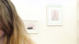 Blonde Goddess Webcam Sensual Presence