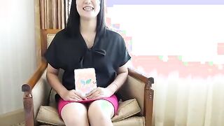 Rei Hoshino is an mature Japanese married woman looking for fun