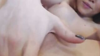 Hot Chick fingering her juicy wet pussy on webcam live